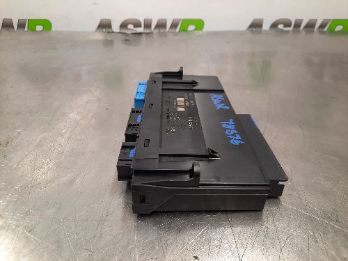 BMW F10 F11 5 SERIES Body Control Module Junction Box