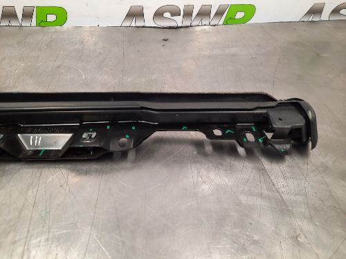 BMW Connection Angle Trim Rear Quarter Window N/S E88 1 SERIES