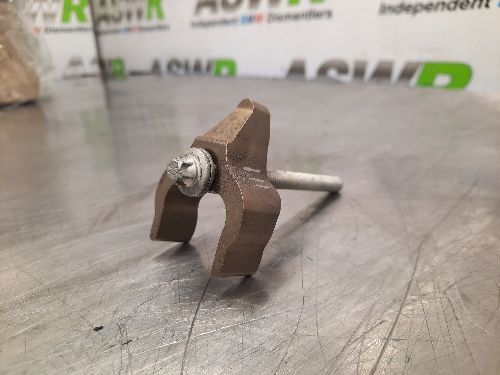 BMW Fuel Injector Clamp B37 B47 N47N Diesel Engines