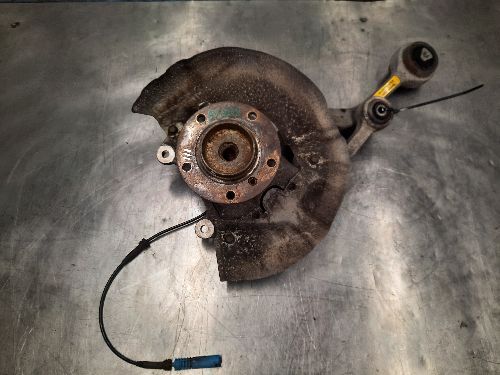 BMW 5 SERIES Hub Wheel Front O/S Drivers Side E60 E61