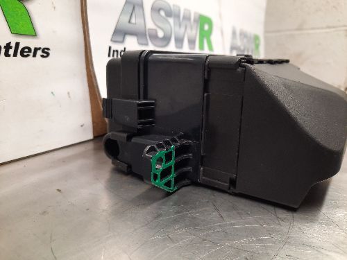 MINI Cooper Power Distribution Fuse Box Front R50 R52 R53