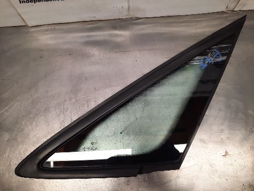 BMW 2 SERIES Quarter Glass Front N/S Passenger Left F45 F46