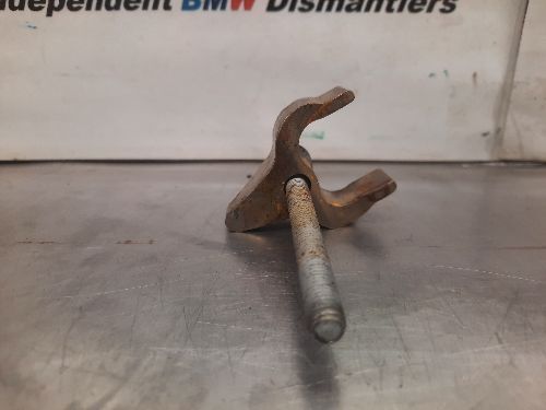 BMW Fuel Injector Clamp B37 B47 N47N Diesel Engines