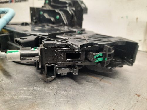 BMW Front Door Catch N/S Passenger Side F40 1 SERIES