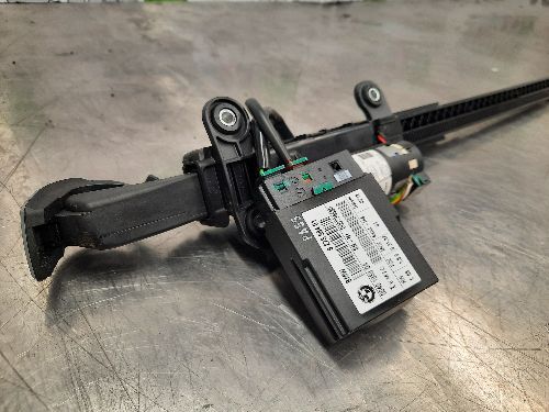 BMW Seat Belt Handover N/S Passenger Left E92 3 SERIES Coupe