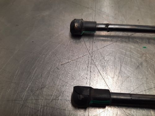 BMW Bootlid / Tailgate Struts Pair E64 6 SERIES Convertible