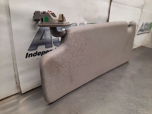 BMW Sun Visor Drivers Side Everestgrau F46 2 SERIES / F48 X1