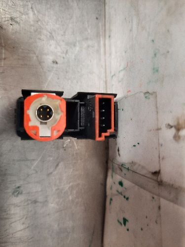 BMW F Generation USB AUX-IN socket