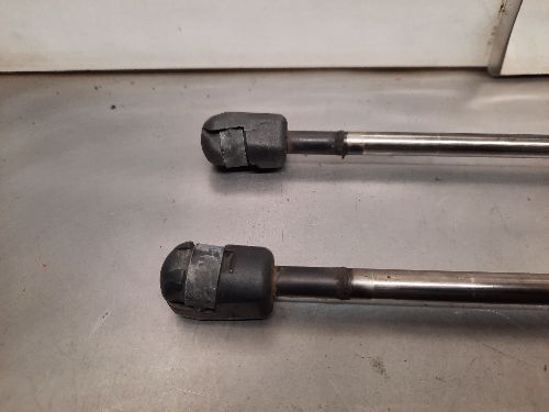 MINI COOPER R56 Boot / Tailgate Struts Pair