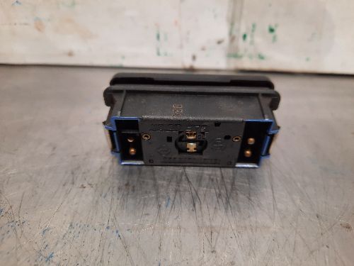 BMW E31 8 SERIES E36 3 SERIES Hazard Switch