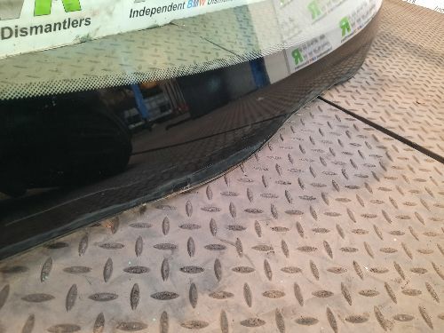 BMW Front Windscreen Green Tint E31 8 SERIES