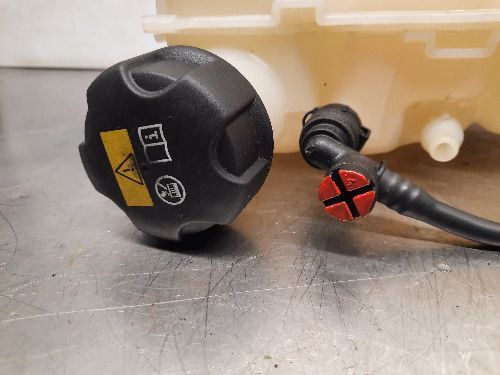 BMW Radiator Expansion Tank F44 F45 F46 2 SERIES F48 X1 F39 X2