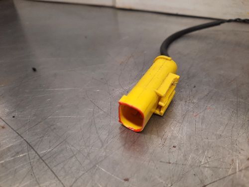 BMW Bonnet Actuator O/S Drivers Right F46 2 SERIES Gran Tourer