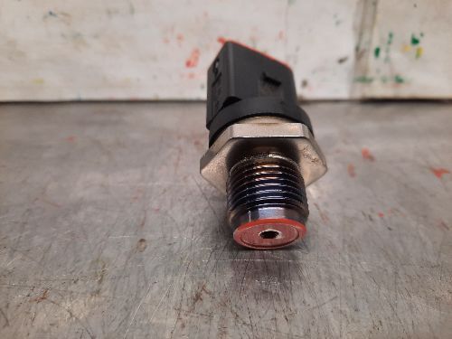 BMW Fuel Pressure Sensor Diesel E88 F30 F10 3 4 5 SERIES