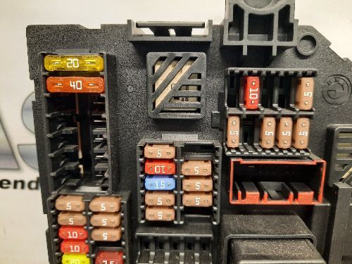 BMW F07 F10 F06 F01 5 6 7 SERIES Rear Power Distribution Box