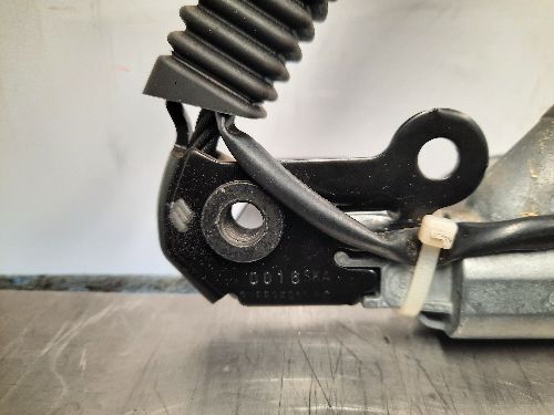 BMW E70 X5 E71 X6 Seat Belt Tensioner Front N/S Passenger Left