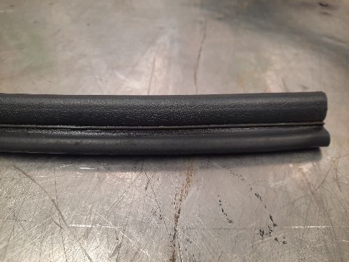 BMW Front Door Edge Protection Gasket Seal E36 3 SERIES Saloon Touring