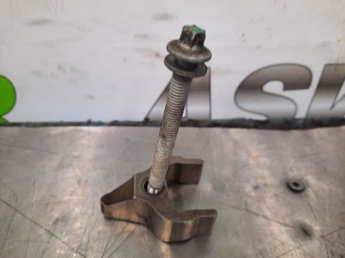 BMW Fuel Injector Clamp B37 B47 N47N Diesel Engines