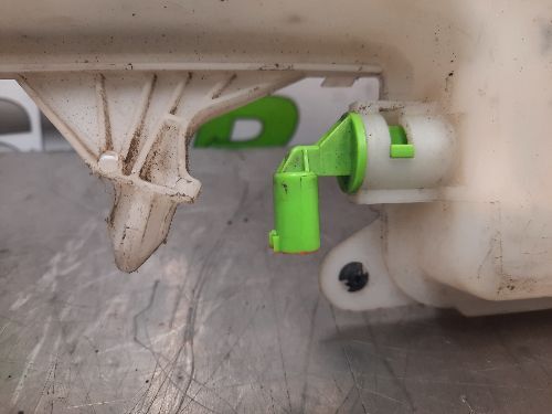 BMW Windscreen Washer Bottle E81 E87 E91 1 3 SERIES / E84 X1