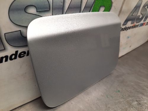BMW E90 E91 3 SERIES Fuel Flap