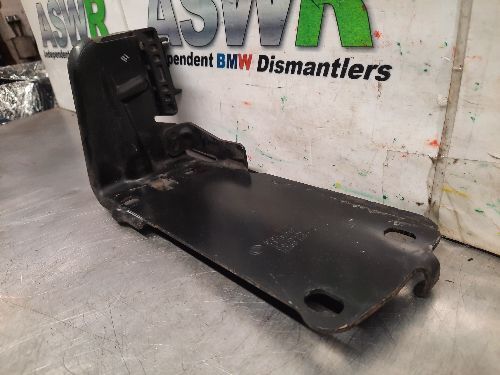 BMW Radiator Support Bracket Left Side E81 E87 E90 E93 1 3 SERIES