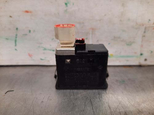 BMW USB AUX-IN Socket E90 F30 E60 F10 3 5 6 7 SERIES