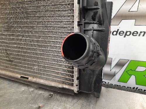 BMW Engine Cooling Radiator N47 N47N M47N2 E87 E90 1 3 SERIES