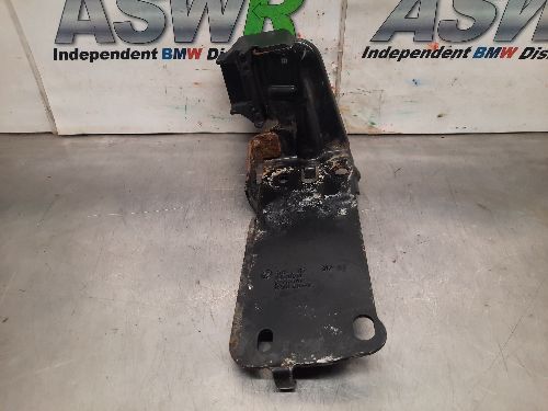 BMW Radiator Support Bracket Right Side E81 E87 E90 E93 1 3 SERIES