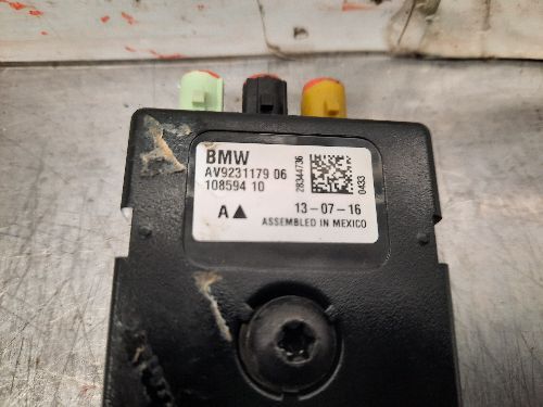 BMW Radio Antenna Amplifier Unit F22 F30 F32 2 3 4 SERIES