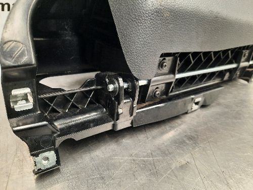 BMW 1 SERIES Glove Box Compartment E82 E88