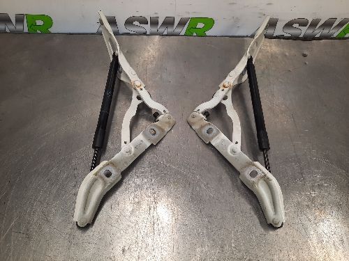 BMW Bootlid Hinges Pair E82 E88 1 SERIES