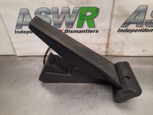 BMW F40 F45 E63 1 2 6 SERIES AUTOMATIC Accelerator Pedal