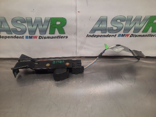 BMW E31 8 SERIES Fuel Flap Actuator