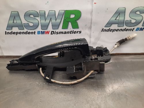 BMW E81 E87 1 SERIES O S F Drivers Side Front Door Handle & Carrier