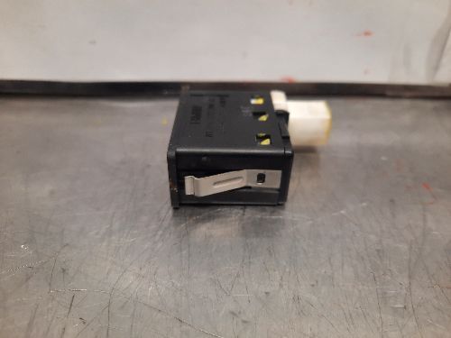 BMW USB Socket Port F45 F46 2 SERIES / F48 X1 F39 X2