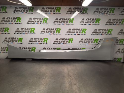BMW Z4 E85 E86 Side Skirt Outer N/S Passenger Side