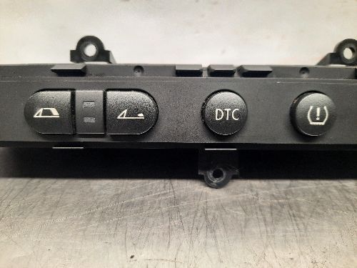 BMW E85 Z4 Roadster DTC Roof Heated Seat Control Switch Panel