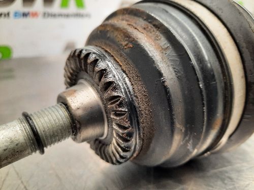 BMW E84 X1 XDrive Driveshaft Front N/S Passenger Side