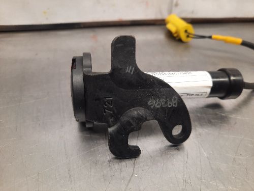 BMW Bonnet Actuator N/S Passenger Left F22 F23 F34 F82 2 3 4 SERIES