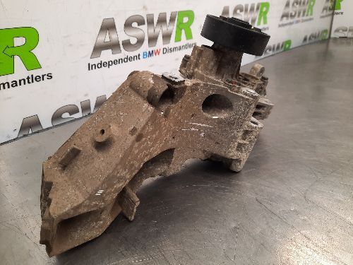 BMW Water Pump & Support Bracket F20 F22 F30 F32 1 2 3 4 SERIES B38