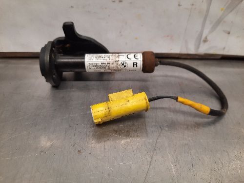 BMW Bonnet Actuator O/S Drivers Right F22 F23 F34 F82 2 3 4 SERIES