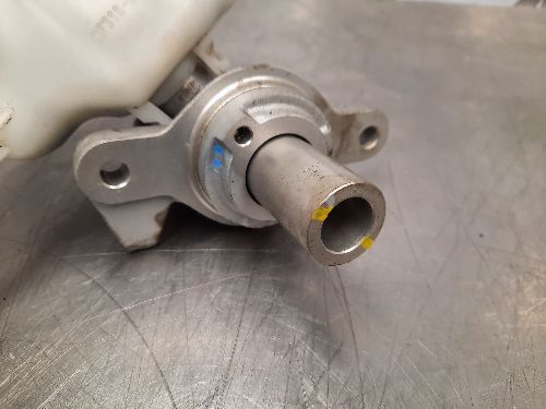 BMW Brake Master Cylinder F20 F22 F30 F32 1 2 3 4 SERIES