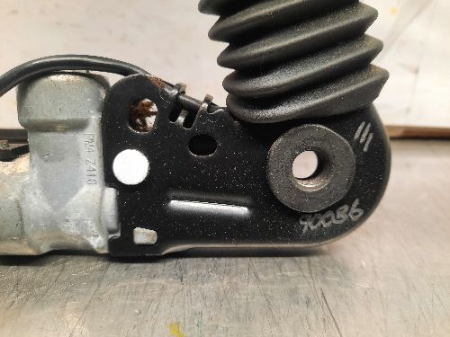 BMW Seat Belt Tensioner Front O/S Drivers Right F10 F01 5 7 SERIES