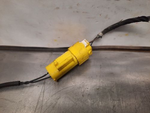 BMW Bonnet Actuator O/S Drivers Side F10 F11 F06 F12 F13 F01