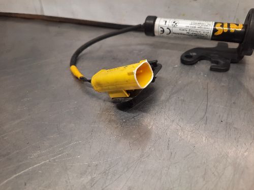 BMW Bonnet Actuator N/S Passenger Left F22 F23 F34 F82 2 3 4 SERIES