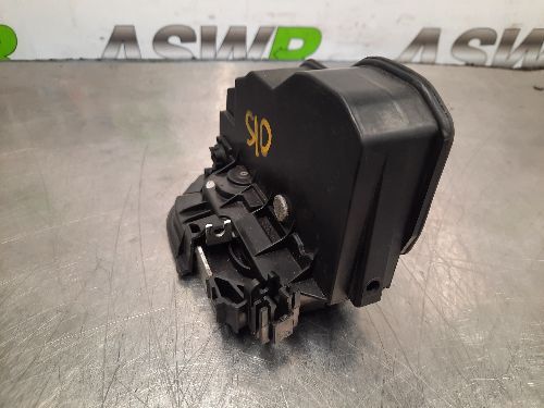 BMW E & F Generation Door Catch Front O/S Drivers