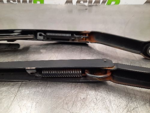 BMW Front Wiper Arms Pair E46 3 SERIES