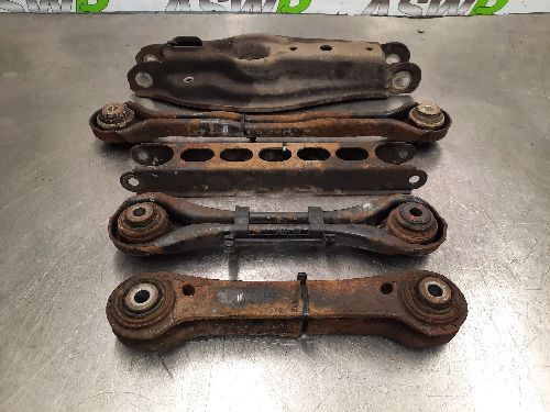 BMW E82 E87 E90 E91 1 3 SERIES O/S Drivers Rear Suspension Arms