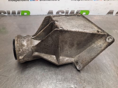 BMW E83 X3 Front Driveshaft Bracket Right M47N2 M57N2 Diesel