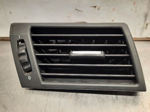 BMW E83 X3 LCI O S Drivers Side Dashboard Air Vent